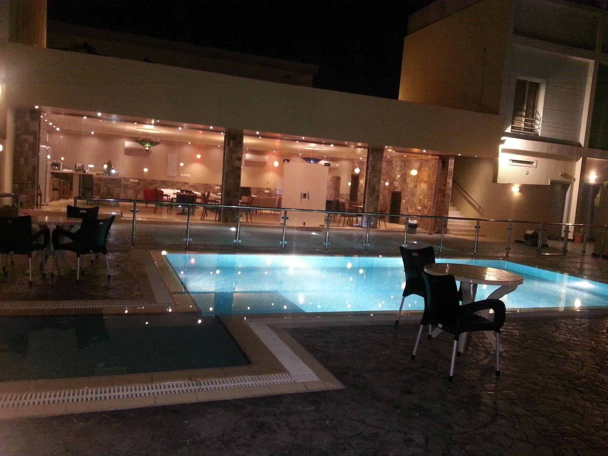 Il Villaggio Luxury Villas Jeddah Exterior photo